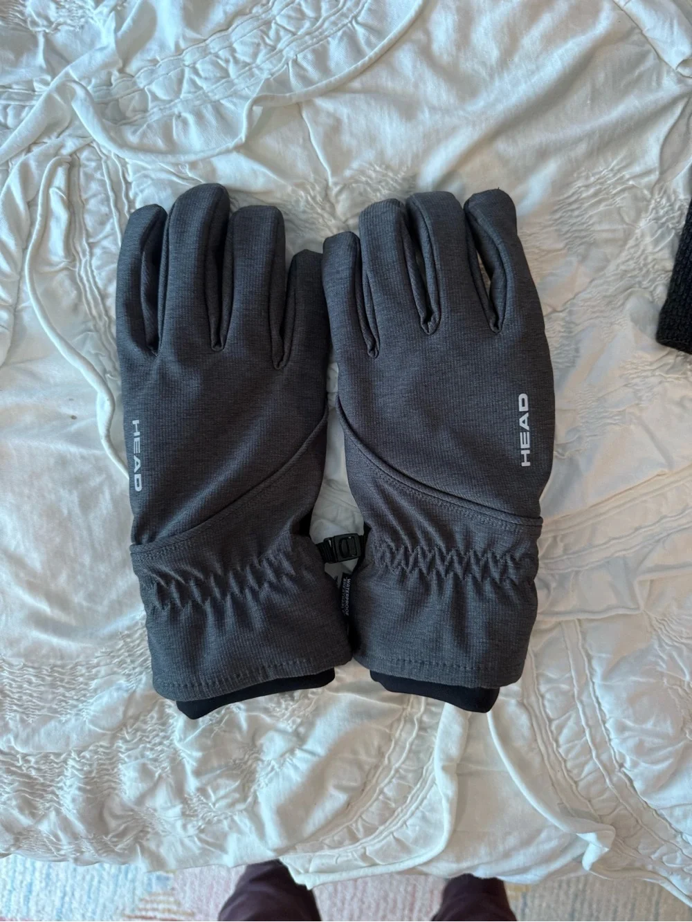 Head Black Winter Gloves with Elastic Cuff